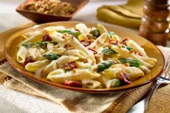 Penne Alfredo;